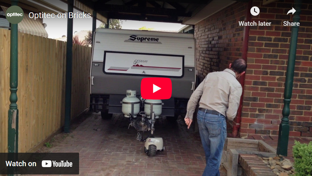 Optimover shifts a Caravan on Bricks